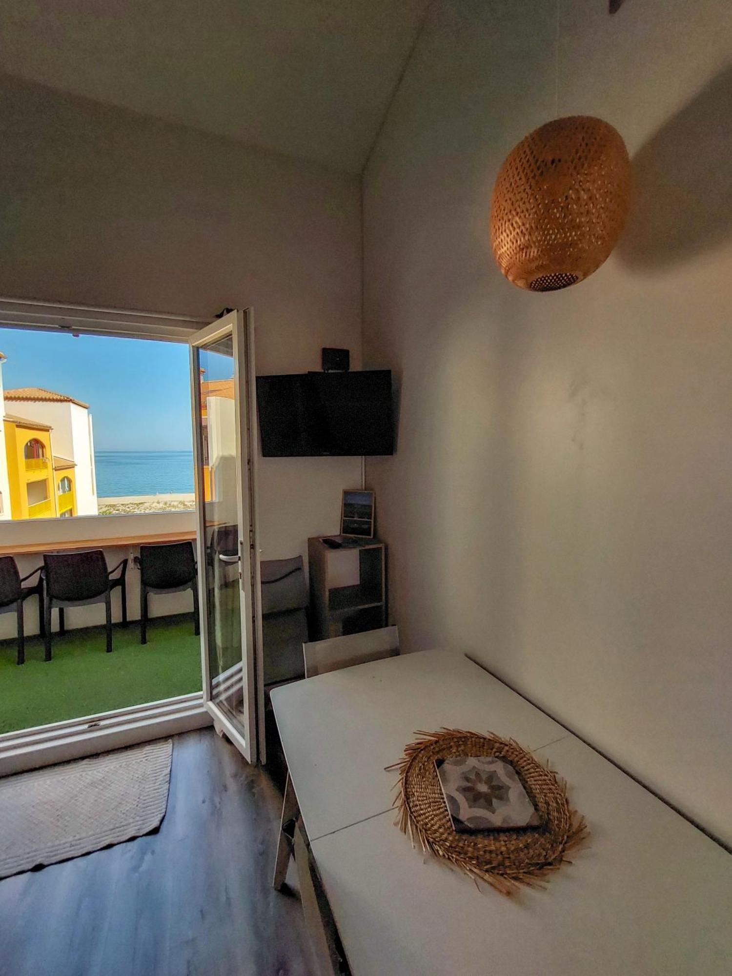 לה ברקרה Appart Mezzanine Vue Mer Et Plage, Parking Wifi Tv מראה חיצוני תמונה