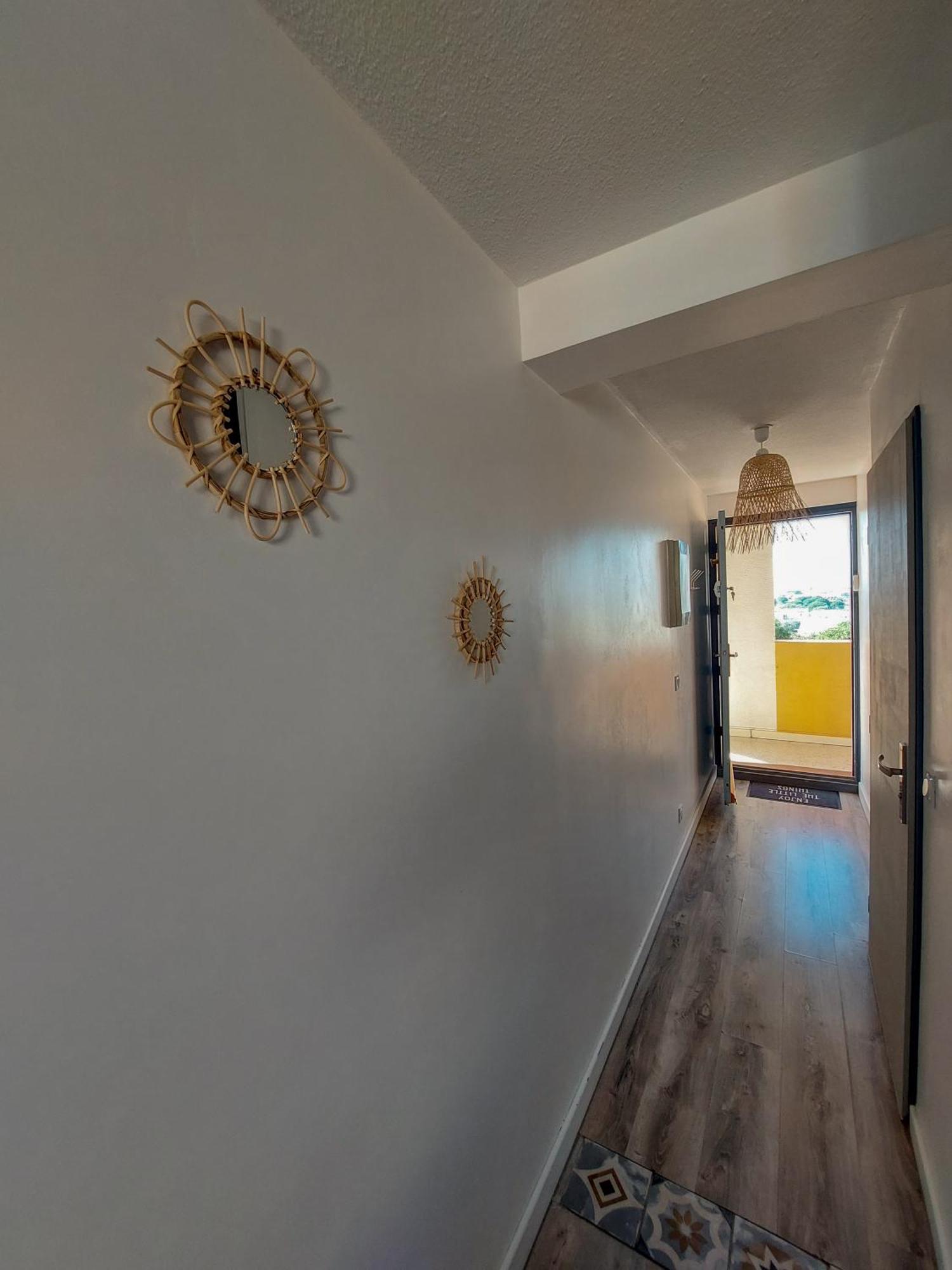 לה ברקרה Appart Mezzanine Vue Mer Et Plage, Parking Wifi Tv מראה חיצוני תמונה