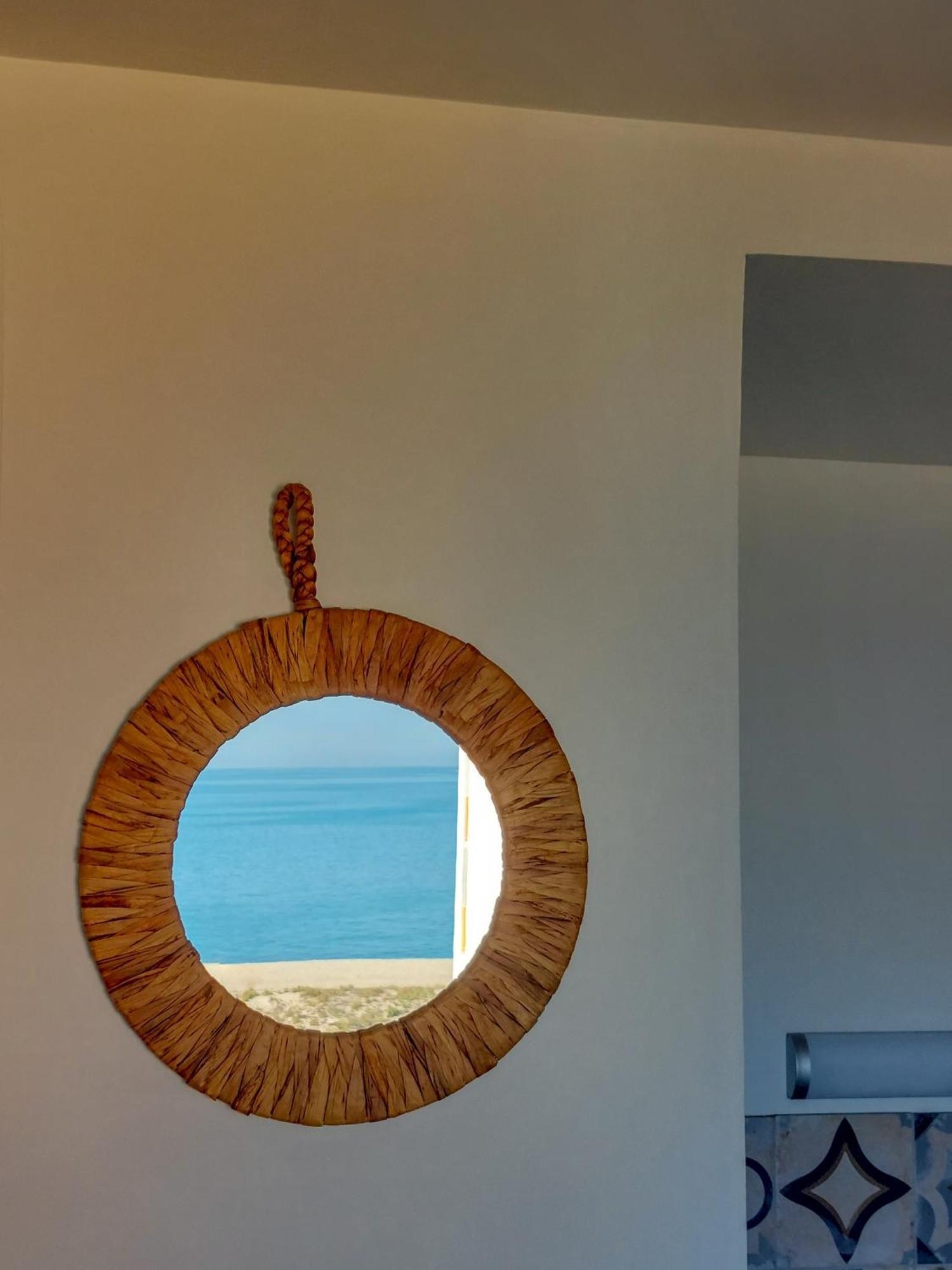 לה ברקרה Appart Mezzanine Vue Mer Et Plage, Parking Wifi Tv מראה חיצוני תמונה